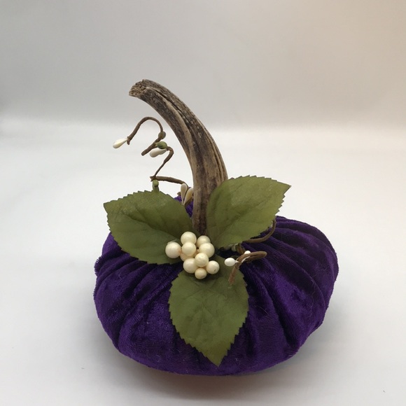 Trio of 3 Handmade Velvet, poly filled Pumpkins - Picture 7 of 10